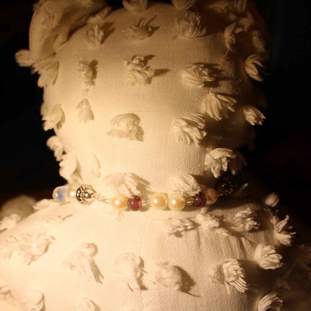 Beaded necklace - Picture 2 of 2